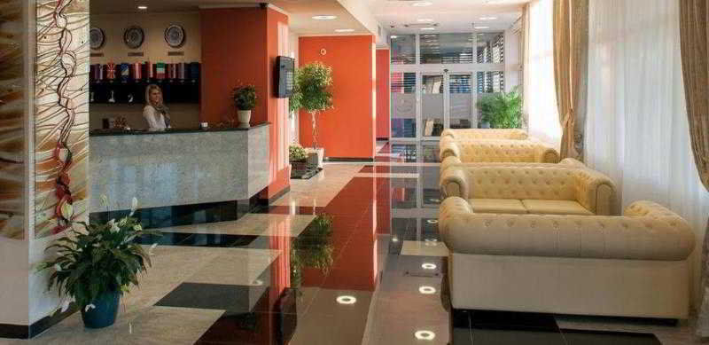 Tcc Grand Plaza Hotel Скоп'є Екстер'єр фото