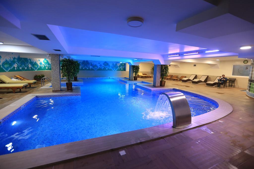Tcc Grand Plaza Hotel Скоп'є Екстер'єр фото